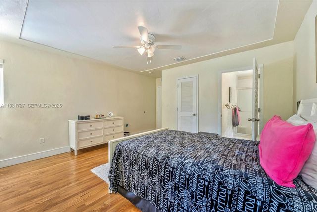 1021 N Greenway Dr, Coral Gables, FL 33134