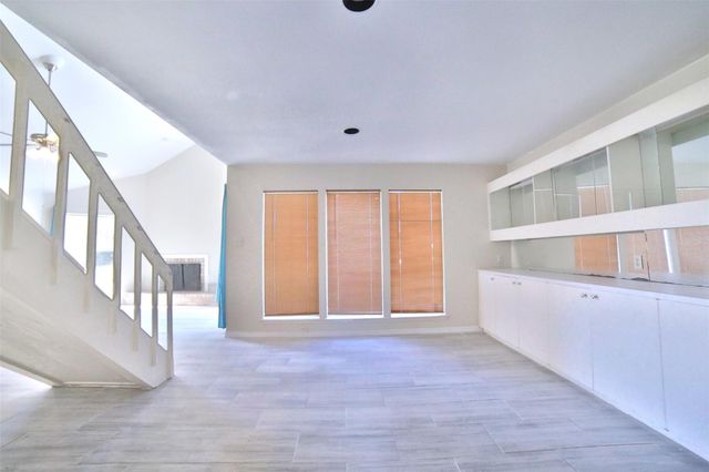 10723 Shawnbrook Drive, Houston, TX 77071