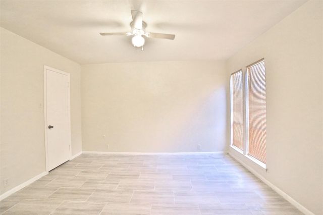 10723 Shawnbrook Drive, Houston, TX 77071