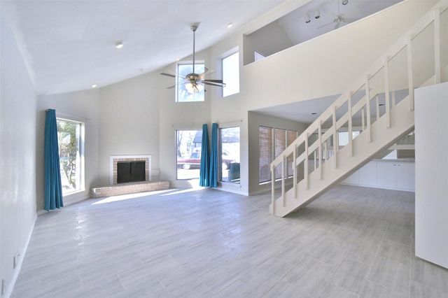 10723 Shawnbrook Drive, Houston, TX 77071