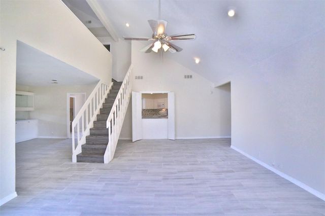 10723 Shawnbrook Drive, Houston, TX 77071