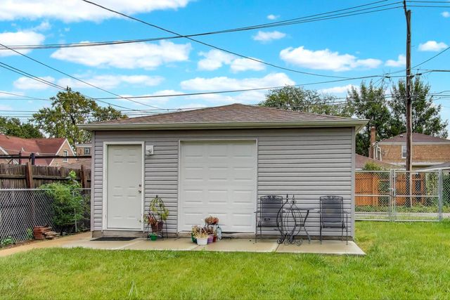 7327 S Mozart Street, Chicago, IL 60629