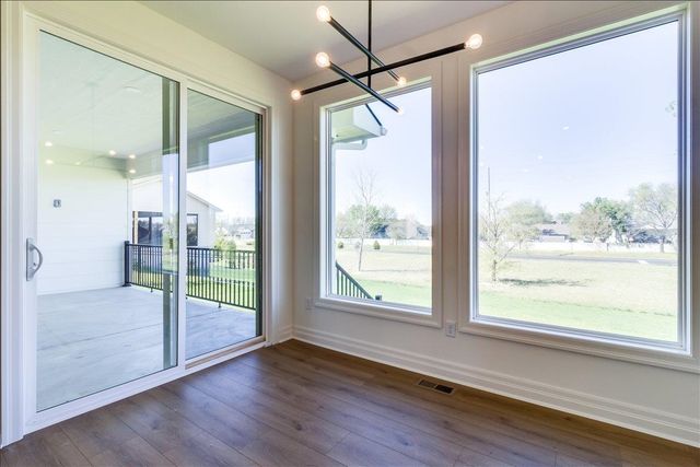 9658 W Cedar Lane, Maize, KS 67101
