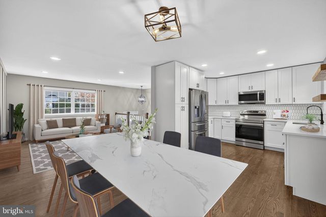 702 STONEWALL AVE, Middleburg, VA 20117