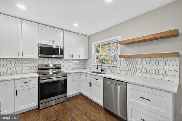 702 STONEWALL AVE, Middleburg, VA 20117