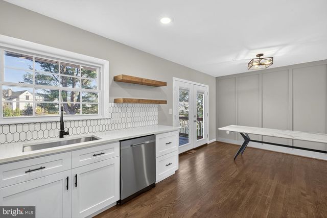 702 STONEWALL AVE, Middleburg, VA 20117