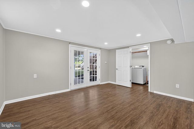 702 STONEWALL AVE, Middleburg, VA 20117