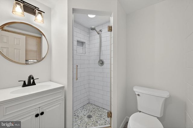 702 STONEWALL AVE, Middleburg, VA 20117