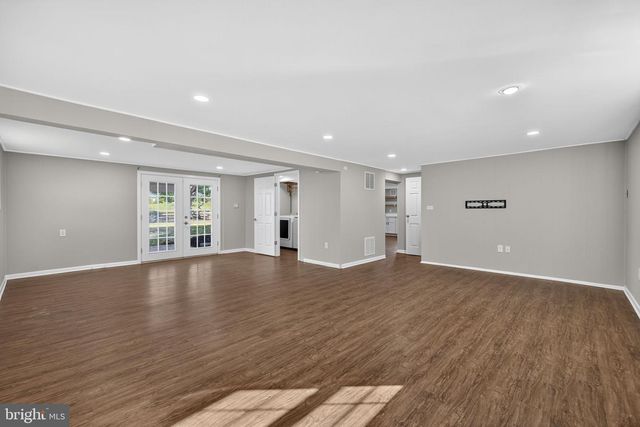 702 STONEWALL AVE, Middleburg, VA 20117