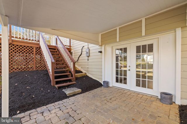 702 STONEWALL AVE, Middleburg, VA 20117