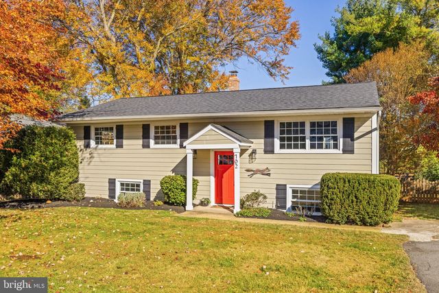 702 STONEWALL AVE, Middleburg, VA 20117