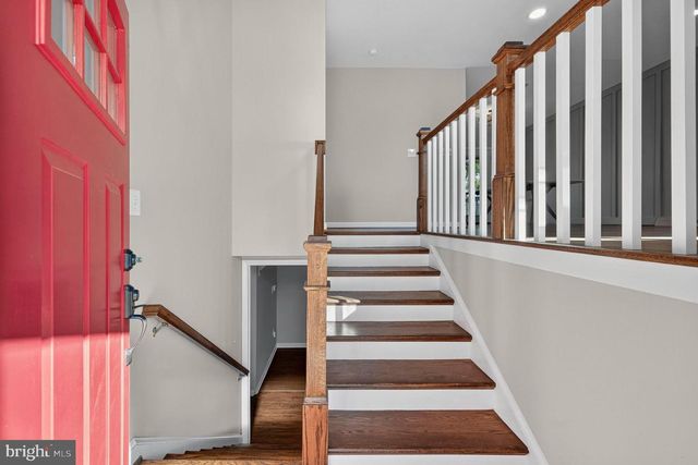 702 STONEWALL AVE, Middleburg, VA 20117