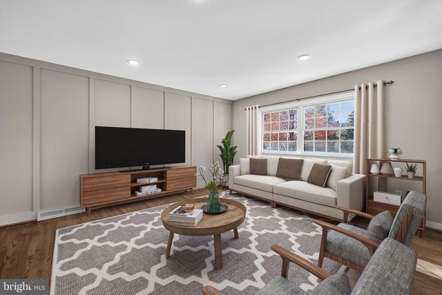 702 STONEWALL AVE, Middleburg, VA 20117