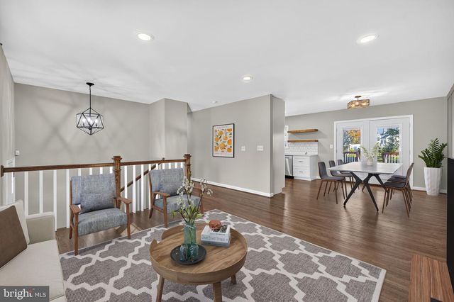 702 STONEWALL AVE, Middleburg, VA 20117