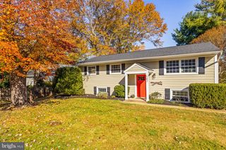 702 STONEWALL AVE, Middleburg, VA 20117