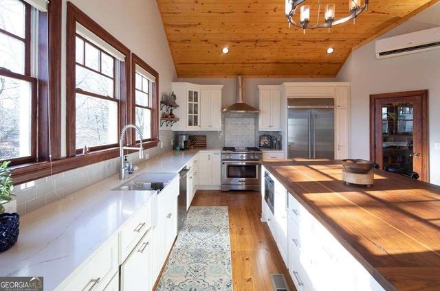 1249 Little Mountain Road, Dawsonville, GA 30534