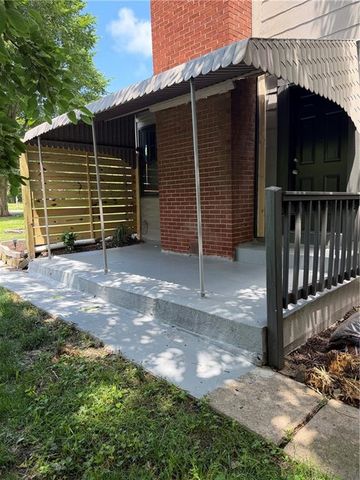 8209 Blue Ridge Boulevard, Kansas City, MO 64138