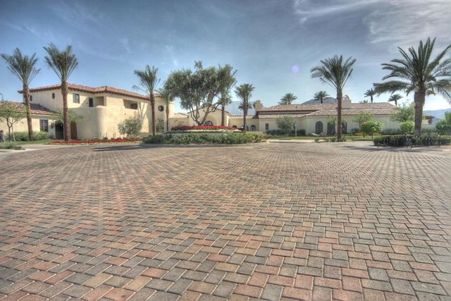 80145 ViA Valerosa, La Quinta, CA 92253