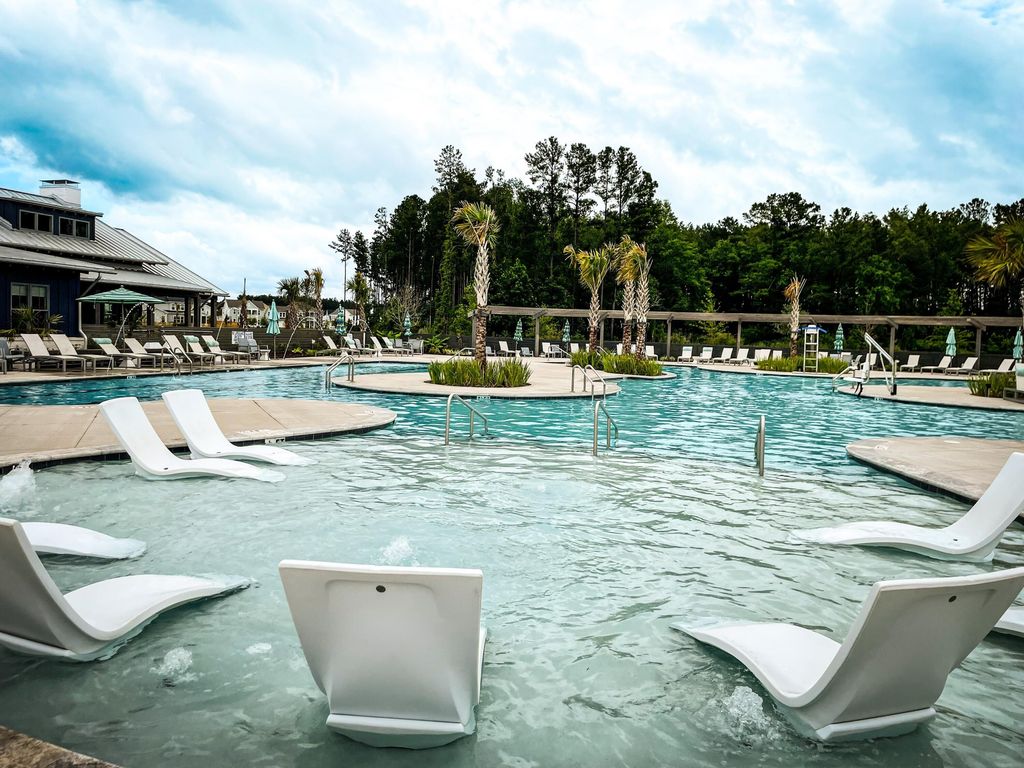 Image 34 of property listing at 186 Sandy Bend Lane, Summerville, SC 29486