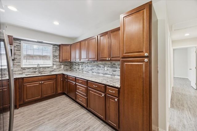 2509 Avenel Drive, Farmers Branch, TX 75234