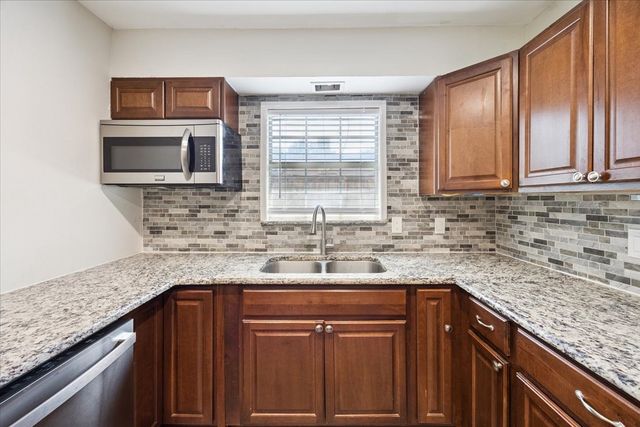 2509 Avenel Drive, Farmers Branch, TX 75234