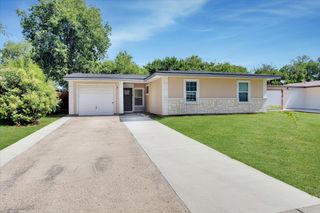 2509 Avenel Drive, Farmers Branch, TX 75234