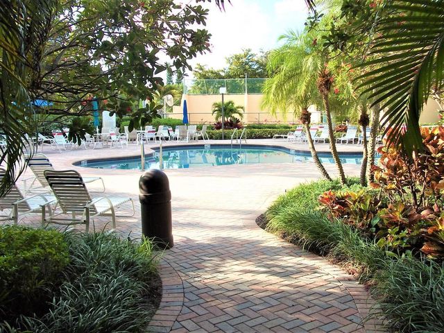 955 Dotterel Road 2203, Delray Beach, FL 33444