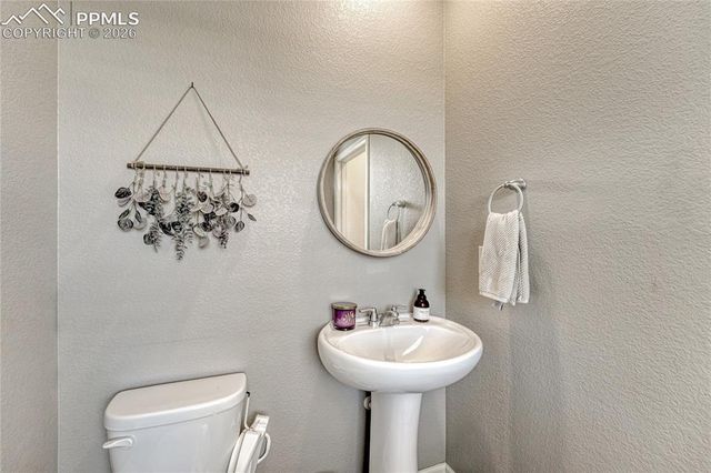 6044 Point Rider Circle, Castle Rock, CO 80104