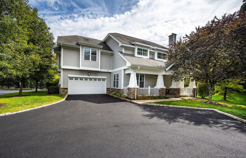 18 Penny Lane 18, Bethel, CT 06801
