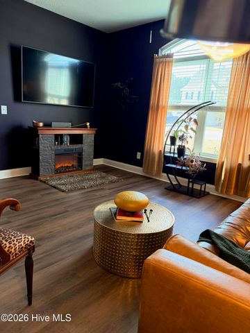 279 Southwest Plantation Drive, Maple Hill, NC 28454