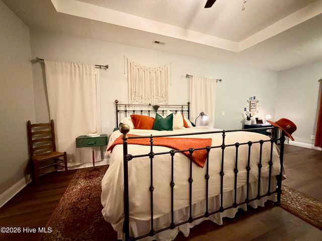 279 Southwest Plantation Drive, Maple Hill, NC 28454