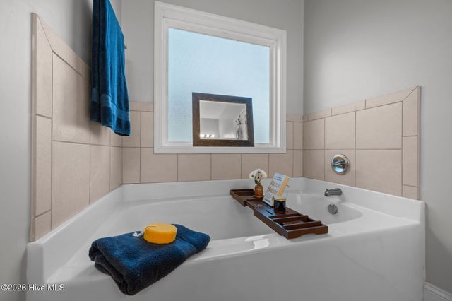 279 Southwest Plantation Drive, Maple Hill, NC 28454