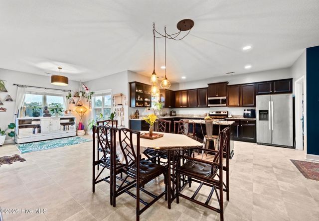 279 Southwest Plantation Drive, Maple Hill, NC 28454