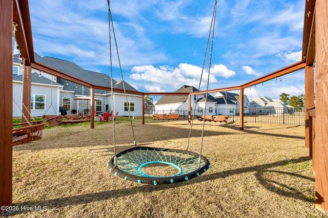 279 Southwest Plantation Drive, Maple Hill, NC 28454