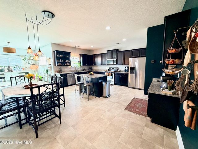 279 Southwest Plantation Drive, Maple Hill, NC 28454