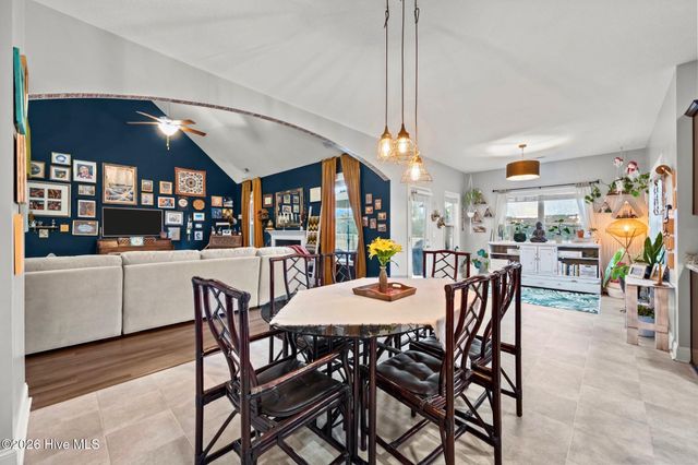 279 Southwest Plantation Drive, Maple Hill, NC 28454