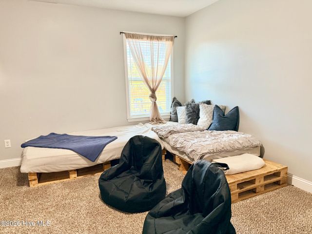 279 Southwest Plantation Drive, Maple Hill, NC 28454