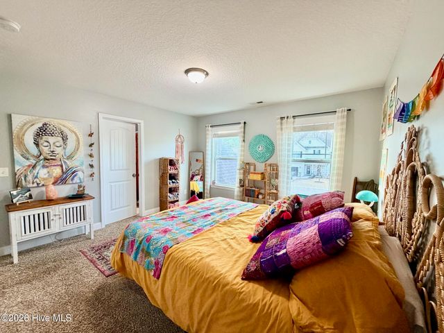 279 Southwest Plantation Drive, Maple Hill, NC 28454