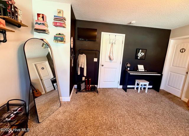 279 Southwest Plantation Drive, Maple Hill, NC 28454