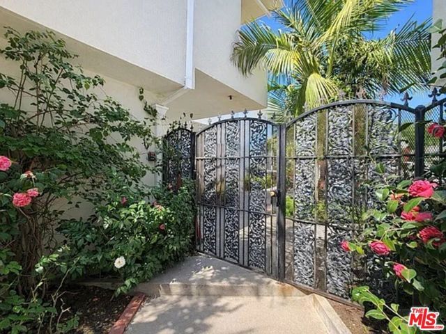 1027 20th Street E, Santa Monica, CA 90403