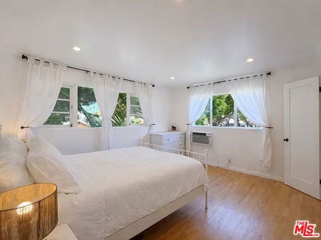 1027 20th Street E, Santa Monica, CA 90403