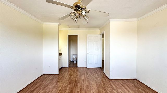 8323 Wilcrest Drive 0006, Houston, TX 77072
