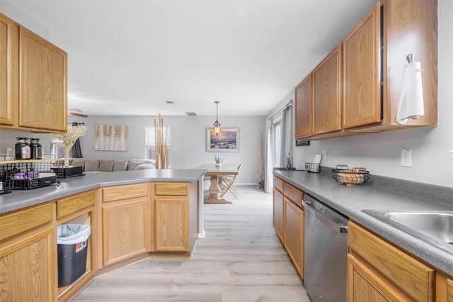 300 Beech DR, Kyle, TX 78640