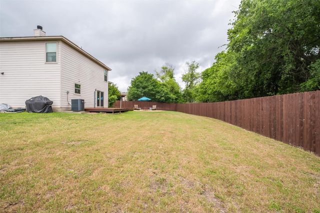 300 Beech DR, Kyle, TX 78640