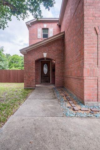 300 Beech DR, Kyle, TX 78640