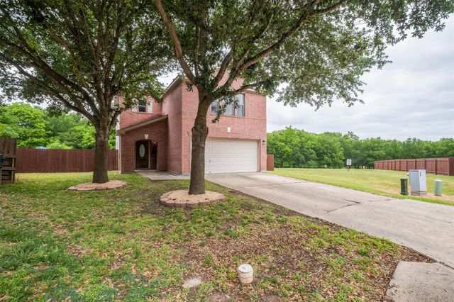 300 Beech DR, Kyle, TX 78640