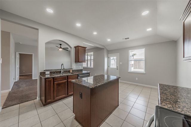 3304 Overstreet Lane, Royse City, TX 75189