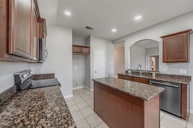 3304 Overstreet Lane, Royse City, TX 75189