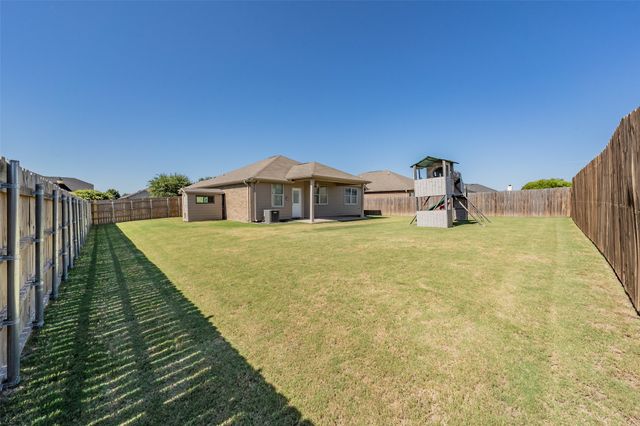 3304 Overstreet Lane, Royse City, TX 75189