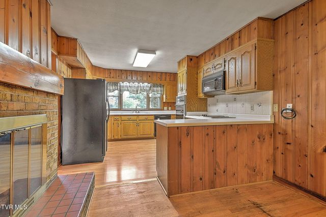 1711 Brentwood Drive, Greeneville, TN 37743